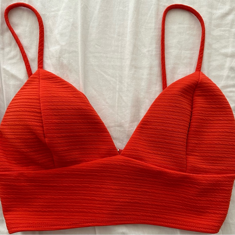 Crops top size S NEW* w /tags